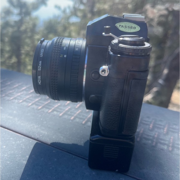 Ricoh xr7 camera with flash - Picture 7 of 7